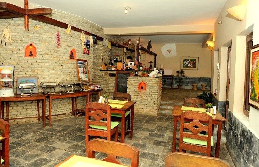 Mum'S Garden Resort Pokhara Exterior photo