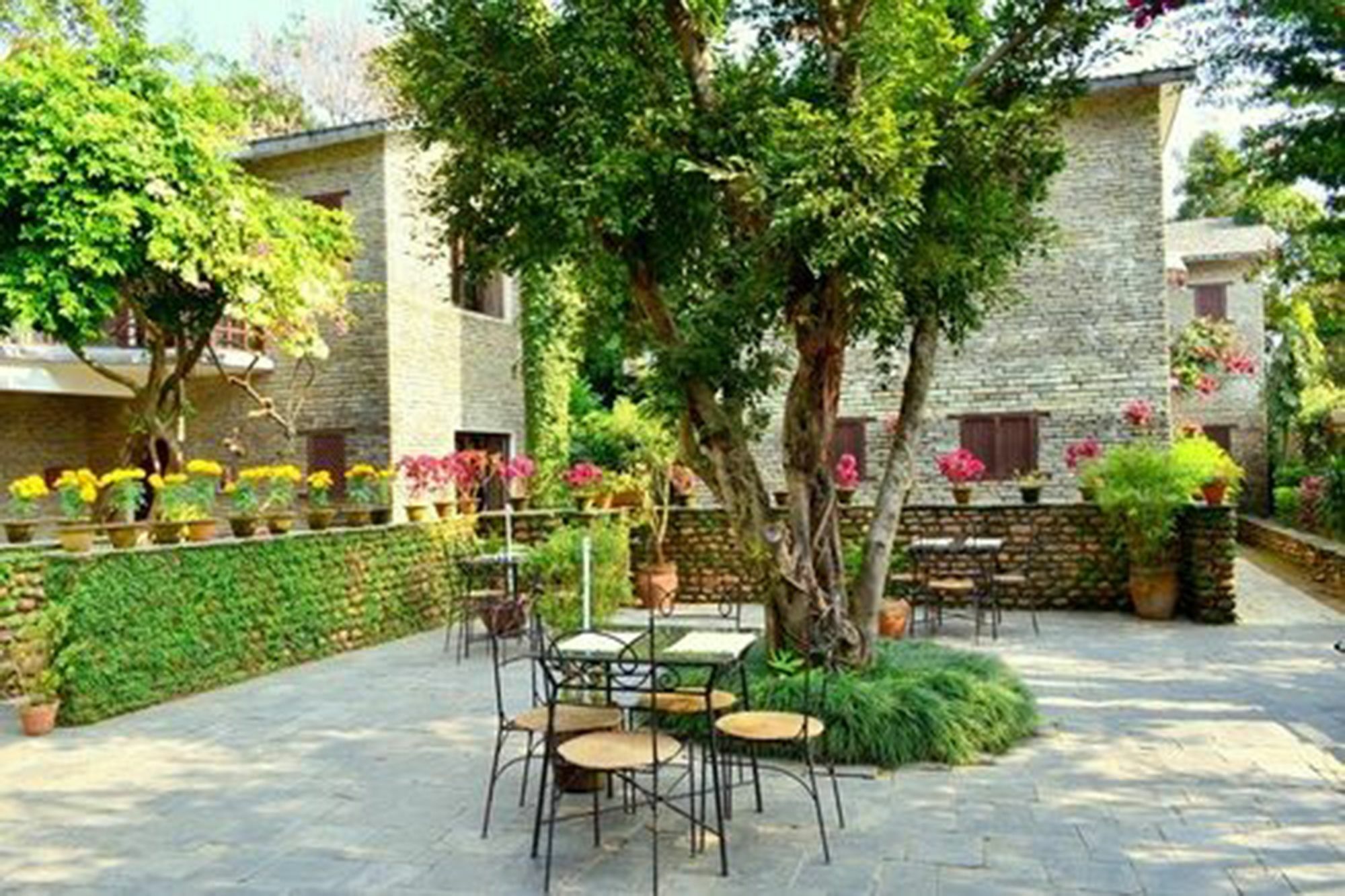 Mum'S Garden Resort Pokhara Exterior photo
